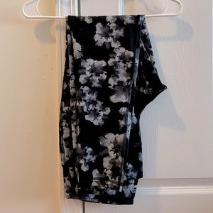 Old Navy Active Go-Dry Legging